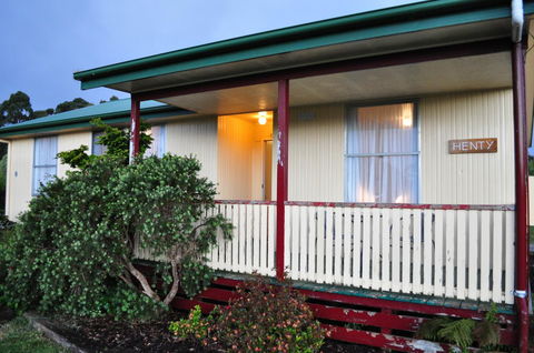 GreenGate Cottages - Click Find 2