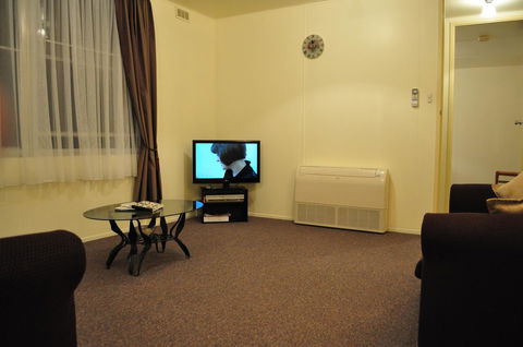 GreenGate Cottages - Click Find 38