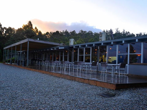 Pedder Wilderness Lodge - Click Find 9