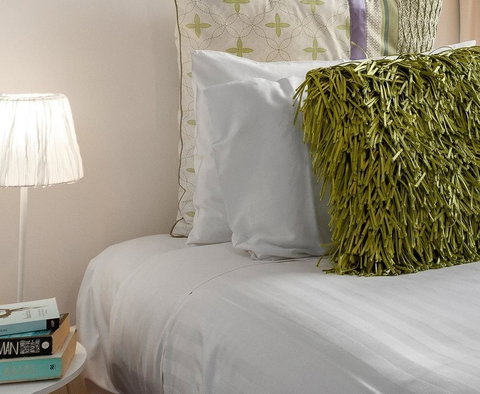 That '70s House - Bet 4u 16