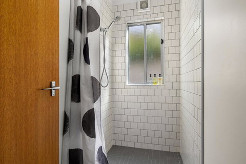 That '70s House - Bet 4u 28