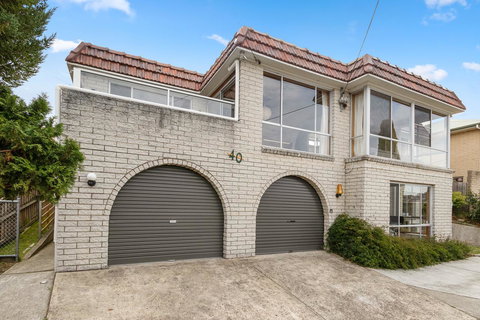 That '70s House - Bet 4u 3