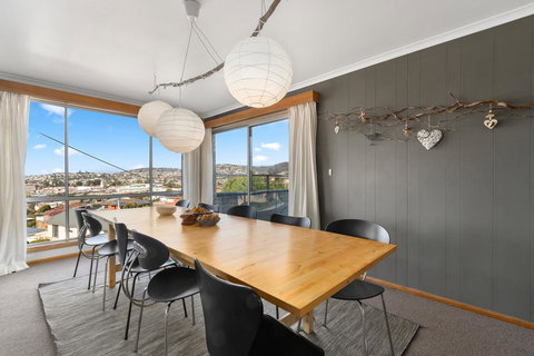 That '70s House - Bet 4u 1