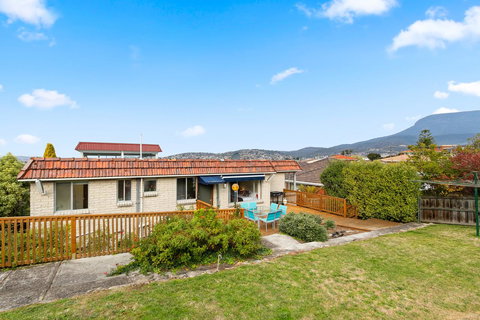 That '70s House - Bet 4u 31