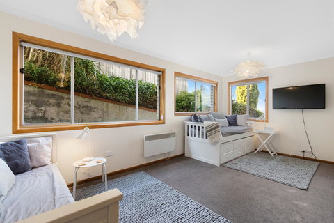 That '70s House - Bet 4u 22