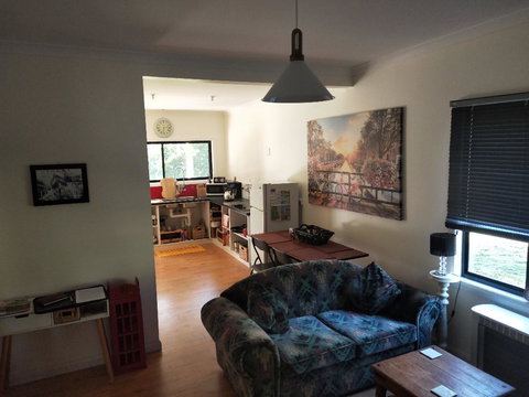 Wanderlust Cottage - Bridge Guide 6