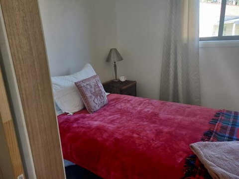 Wanderlust Cottage - Bridge Guide 1