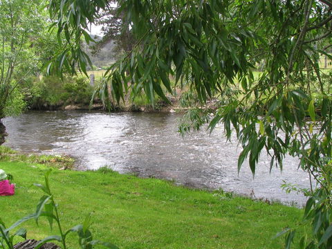 Platypus Playground Riverside Cottage - Click Find 13