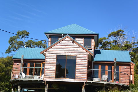 The Tree House - Click Find 6