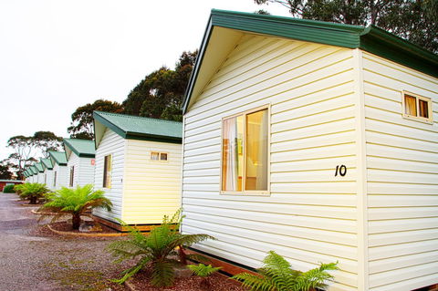 Strahan Beach Tourist Park - Click Find 0