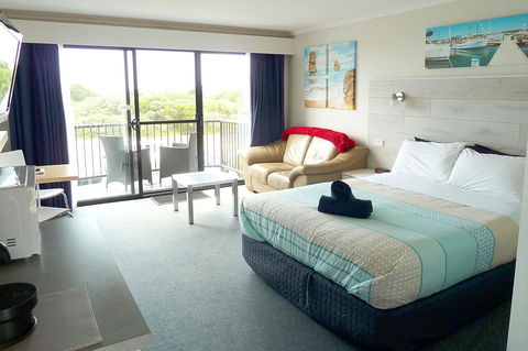 Apollo Bay Waterfront Motor Inn - Bridge Guide 2