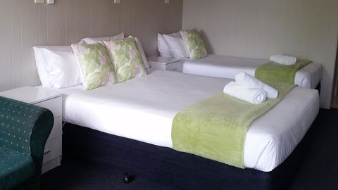 Bridgewater Motel - DBD 32