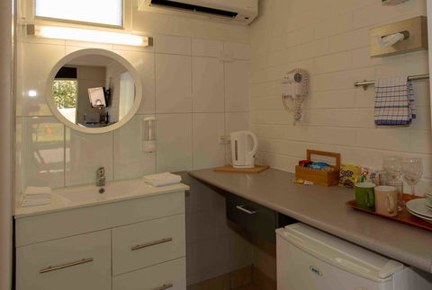 Bridgewater Motel - DBD 19