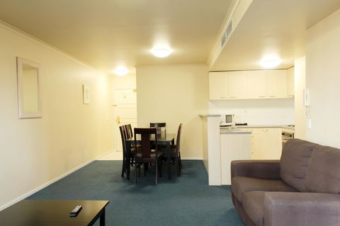 HarbourView Apartment Hotel (now Arrow On Spencer) - Click Find 28