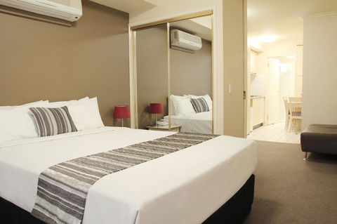 HarbourView Apartment Hotel (now Arrow On Spencer) - Click Find 11