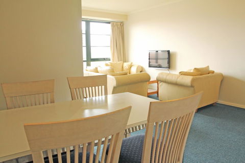 HarbourView Apartment Hotel (now Arrow On Spencer) - Click Find 12
