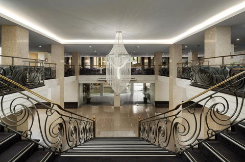 The Victoria Hotel - Click Find 0