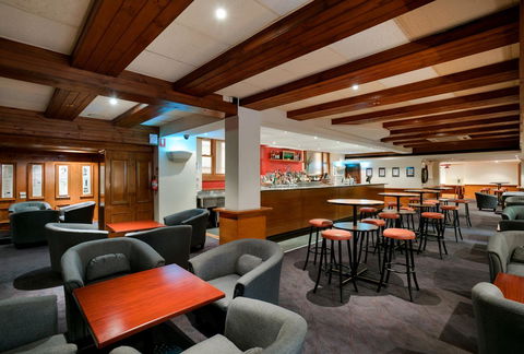 The Victoria Hotel - Click Find 20