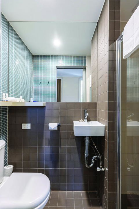 Best Western Melbourne City - Click Find 21