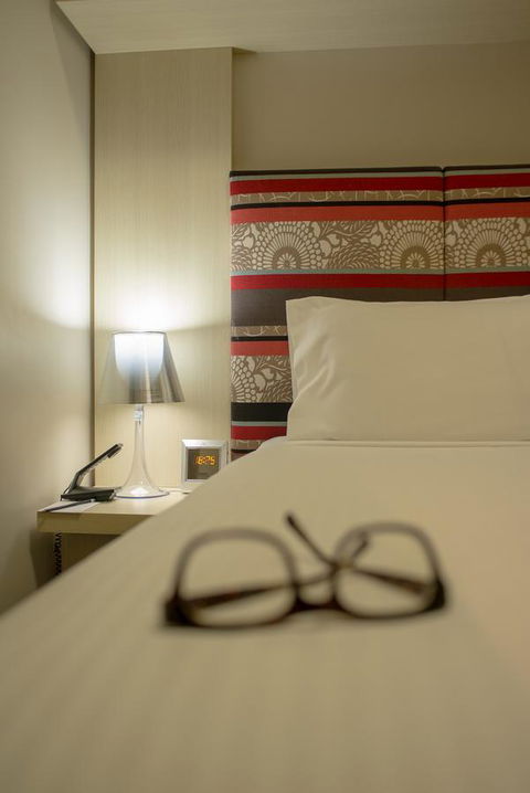 Best Western Melbourne City - Click Find 38