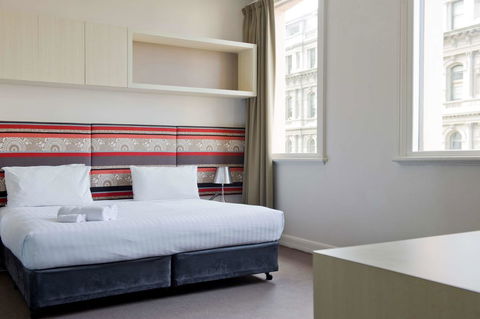 Best Western Melbourne City - Click Find 9