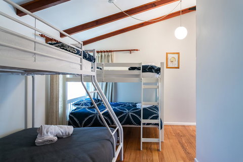 Beach Front Beauty - Ocean Front Views - Bet 4u 12