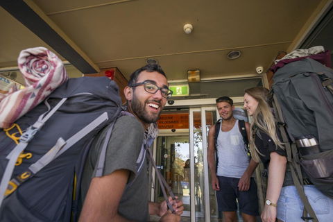 Melbourne Metro YHA - Bridge Guide 31