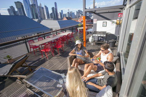 Melbourne Metro YHA - Bridge Guide 10