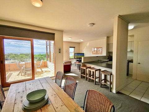 Lornebeach Apartments - Lawyer Find 1