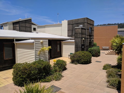 Lornebeach Apartments - Lawyer Find 4