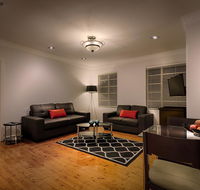 Crest On Barkly Serviced Apartments - Click Find