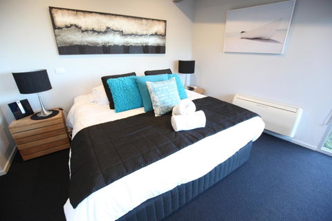 Lorne Luxury - Lawyer Find 3
