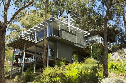 Lorne Luxury - Lawyer Find 0