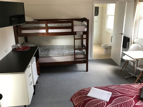 Tarra Bulga Guesthouse - DBD 22