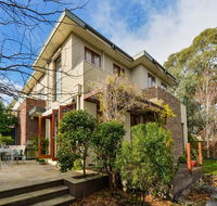 Boutique Stays - Maple On Kent Glen Iris Townhouse - Click Find