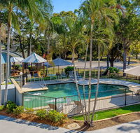 Rainbow Getaway Holiday Apartments - Click Find