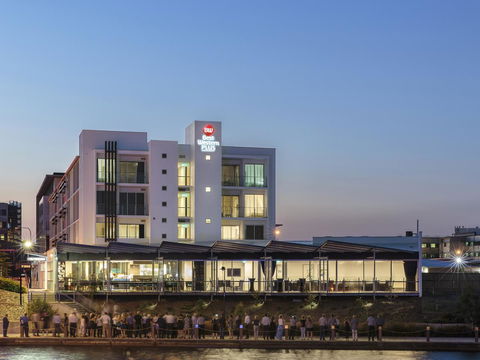 BEST WESTERN PLUS Lake Kawana Hotel - Click Find 44