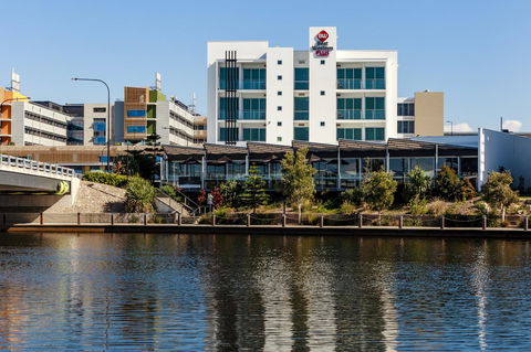 BEST WESTERN PLUS Lake Kawana Hotel - Click Find 0