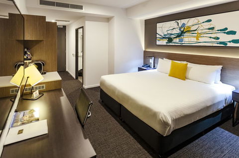BEST WESTERN PLUS Lake Kawana Hotel - Click Find 5