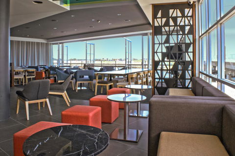 BEST WESTERN PLUS Lake Kawana Hotel - Click Find 30