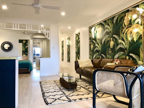 NOMAD - Luxe Apartment - Click Find 24