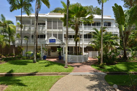 The White House Port Douglas - Click Find 0