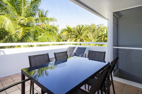 The White House Port Douglas - Click Find 33