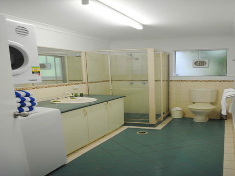 The Port Douglas Queenslander - Click Find 15