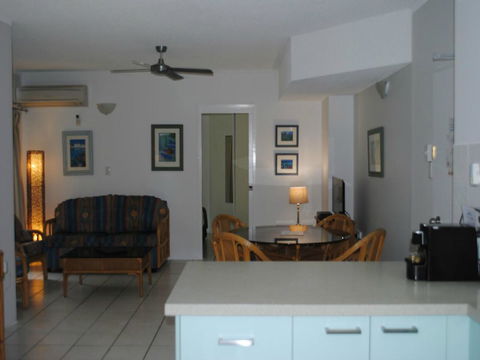 The Port Douglas Queenslander - Click Find 16