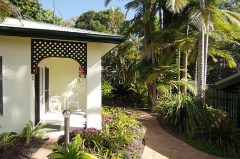 The Port Douglas Queenslander - Click Find 27