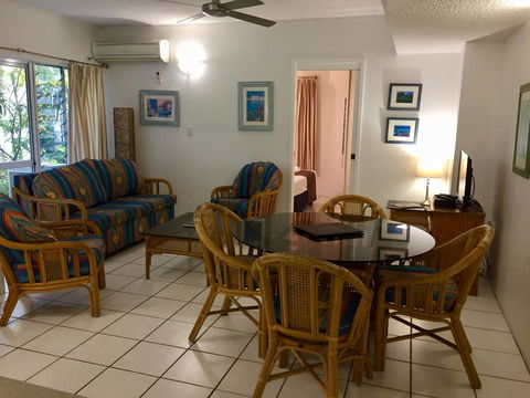 The Port Douglas Queenslander - Click Find 6