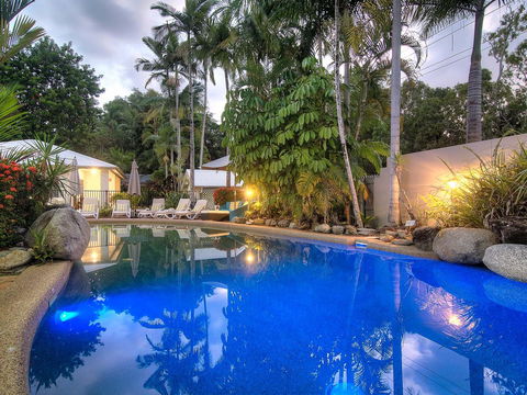 The Port Douglas Queenslander - Click Find 24