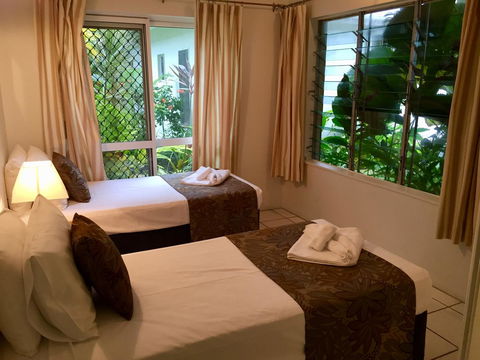 The Port Douglas Queenslander - Click Find 2