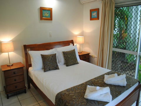 The Port Douglas Queenslander - Click Find 17